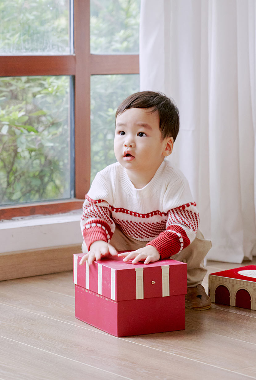 Avery Kids Sweater - Maroon